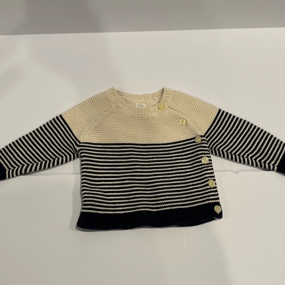Baby gap 3-6 month stripe sweater‎ with side button detail